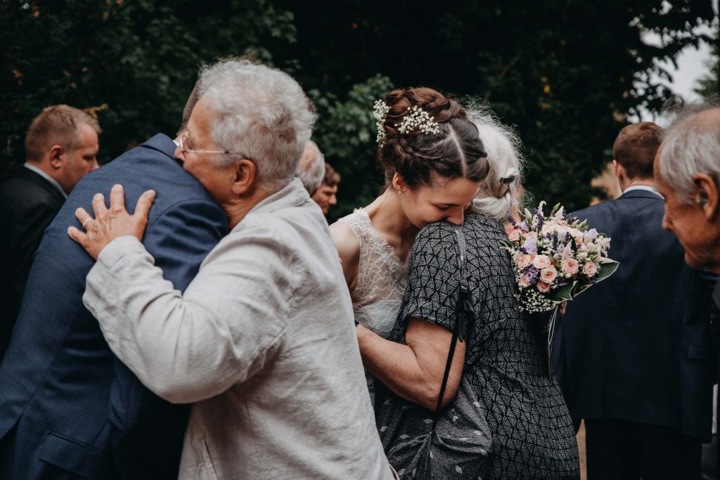 Hochzeitsfotograf David Kohlruss natürliche Hochzeitsfotos Berlin vintage wedding Hochzeitsreportage Bilder Fotograf Bad Belzig Burg Eisenhardt