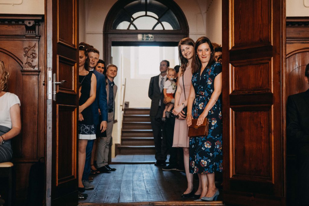 Hochzeitsfotograf David Kohlruss natürliche Hochzeitsfotos Berlin vintage wedding Hochzeitsreportage Bilder Fotograf Schorfheide Hotel am Döllnsee Schloss Lichterfelde